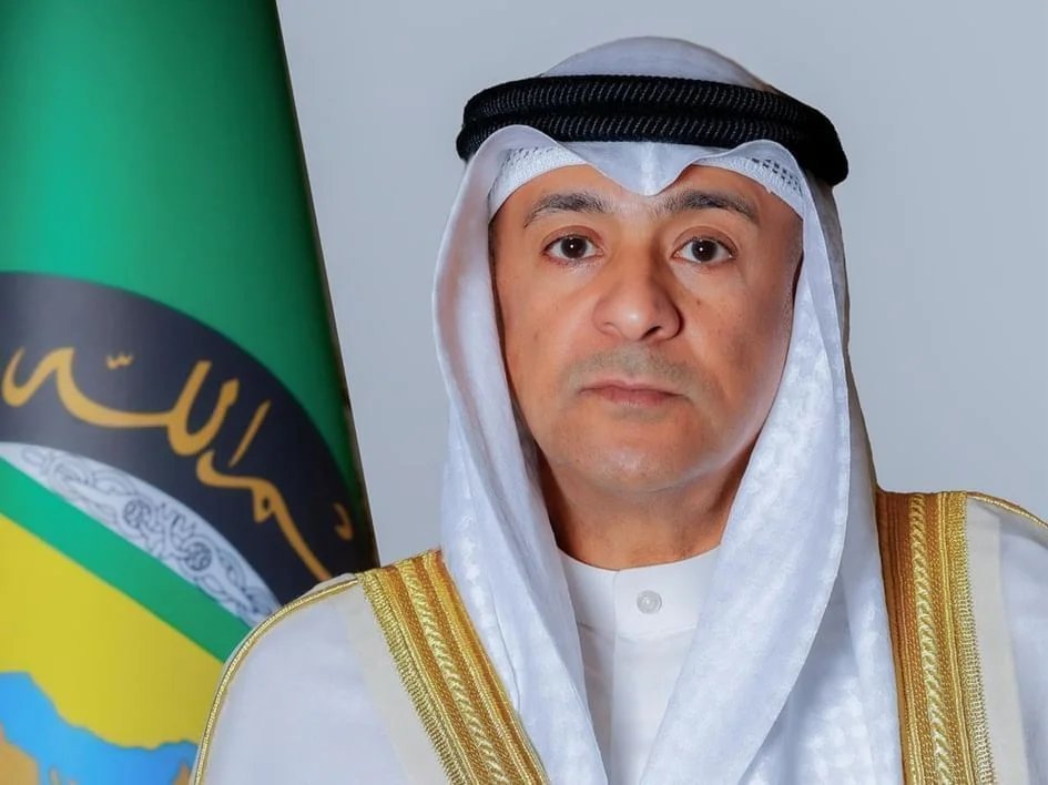 أمين مجلس التعاون يدين الحملات الإعلامية المضللة التي تستهدف الإمارات وقطر ويشيد بدورهما البناء في دعم الأمن والاستقرار