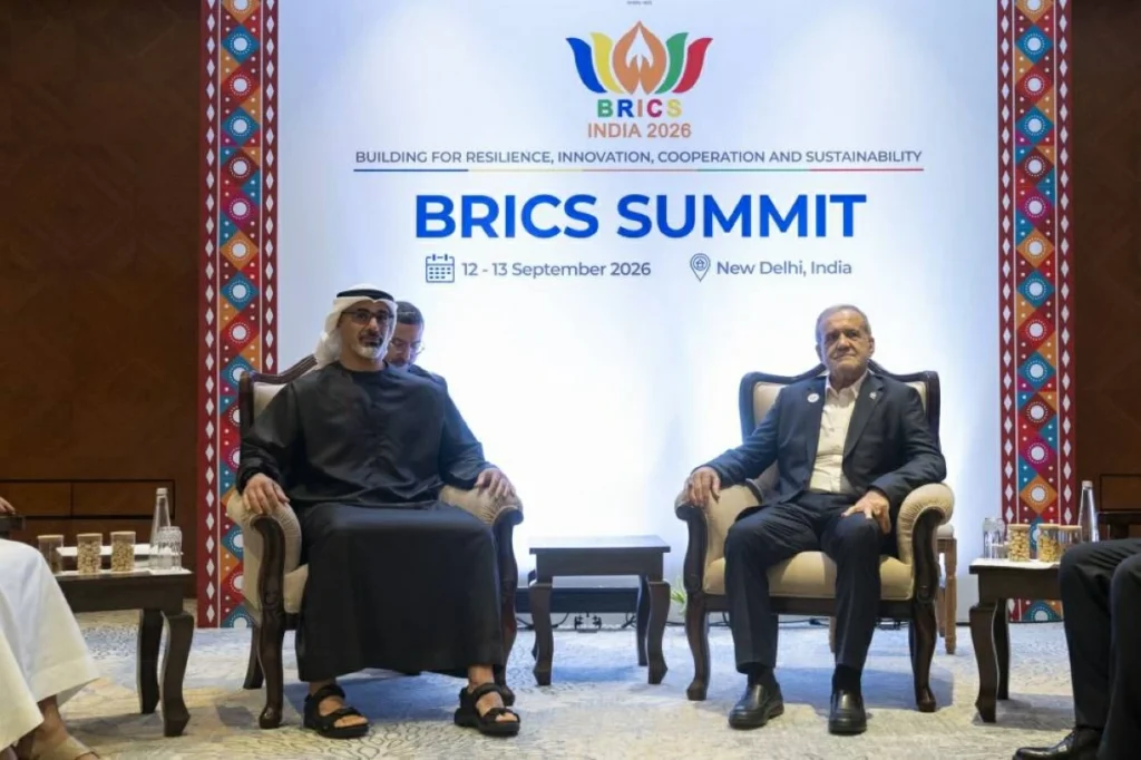خالد بن محمد بن زايد والرئيس الإيراني يبحثان دعم جهود التهدئة وخفض التصعيد